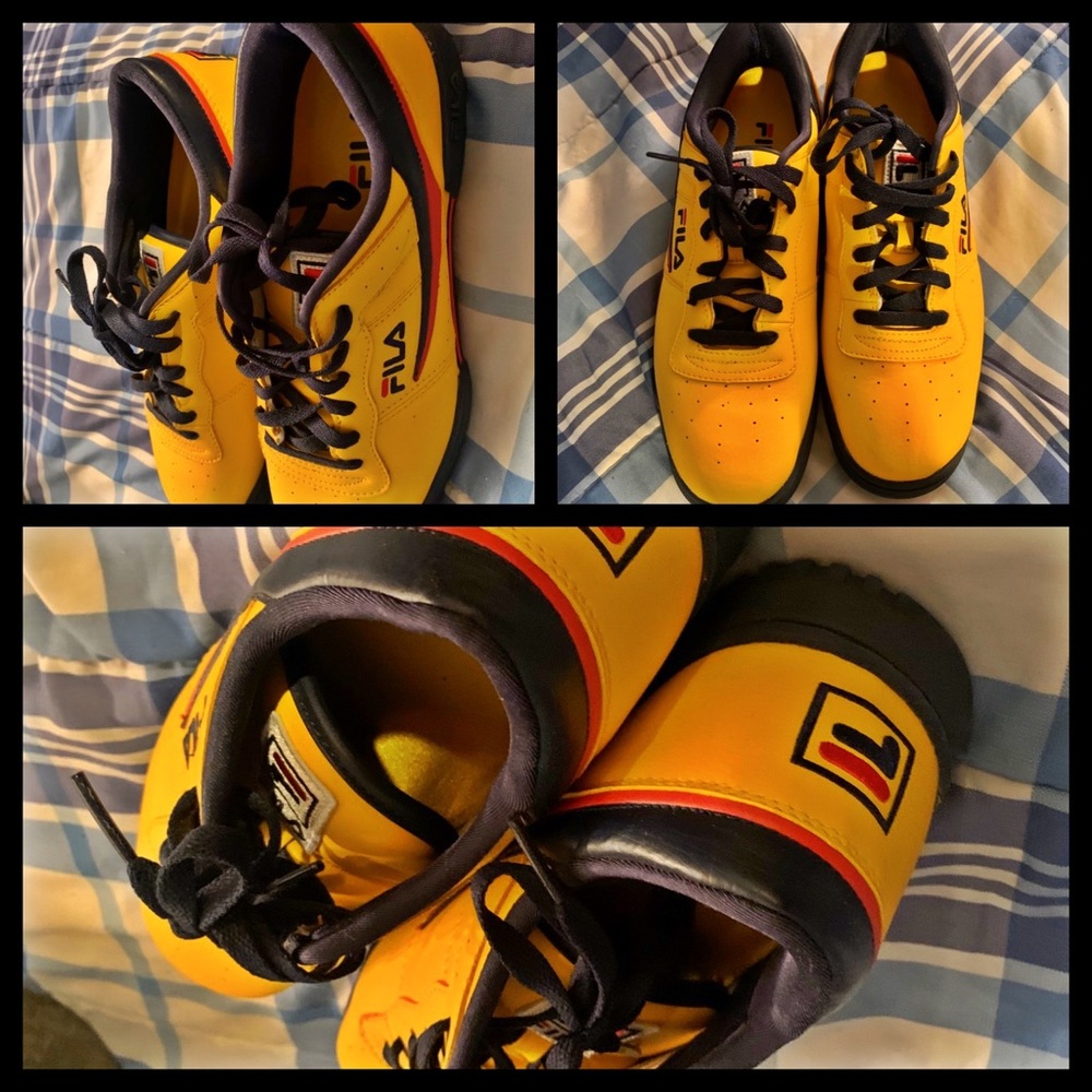 Shoes - Picture 2 of 3